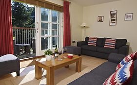 1 Combehaven